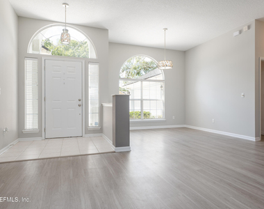 171 Elmwood Drive - Photo Thumbnail 5