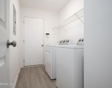 171 Elmwood Drive - Photo Thumbnail 14