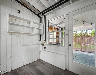6216 Suwanee Road - Photo Thumbnail 17