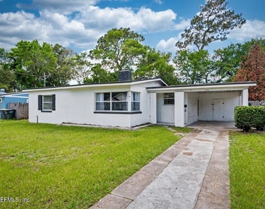 6216 Suwanee Road - Photo Thumbnail 3