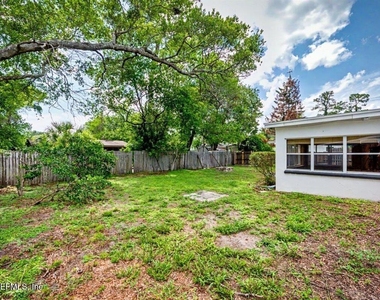 6216 Suwanee Road - Photo Thumbnail 29