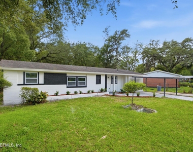 5134 Moncrief Road W - Photo Thumbnail 2