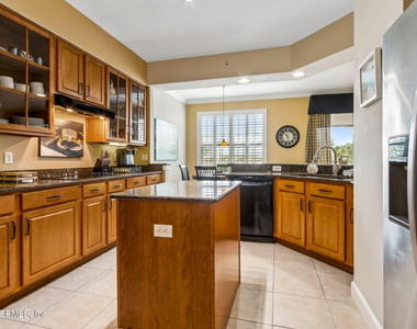425 N Ocean Grande Drive - Photo Thumbnail 17