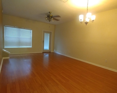 408 Southern Branch Lane - Photo Thumbnail 4