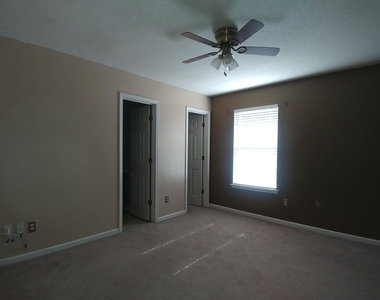 408 Southern Branch Lane - Photo Thumbnail 12