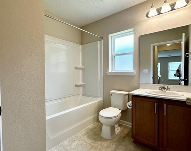 227 Sawmill Landing Drive - Photo Thumbnail 13