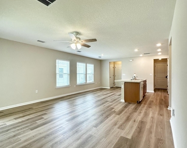 227 Sawmill Landing Drive - Photo Thumbnail 15