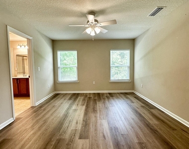 227 Sawmill Landing Drive - Photo Thumbnail 16