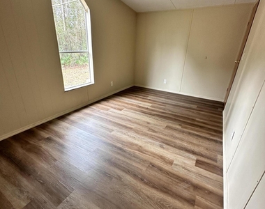 1757 Freedom Drive - Photo Thumbnail 2