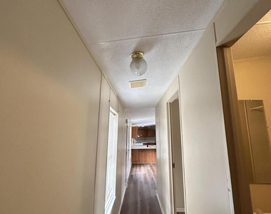 1757 Freedom Drive - Photo Thumbnail 3