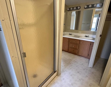 1757 Freedom Drive - Photo Thumbnail 12
