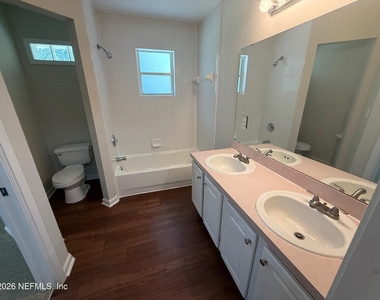 5550 Oak Crossing Drive - Photo Thumbnail 18