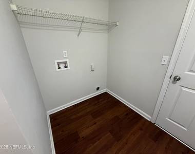 5550 Oak Crossing Drive - Photo Thumbnail 31