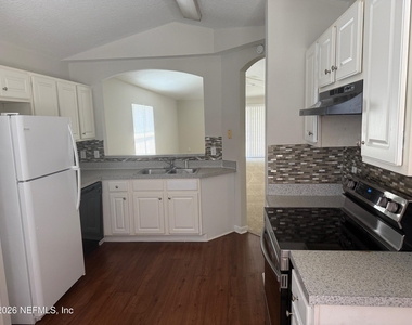 5550 Oak Crossing Drive - Photo Thumbnail 10