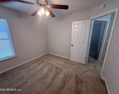 5550 Oak Crossing Drive - Photo Thumbnail 22