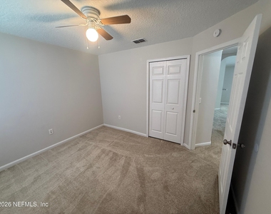 5550 Oak Crossing Drive - Photo Thumbnail 26