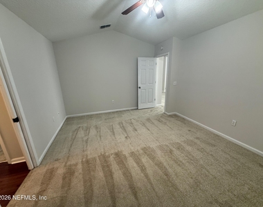 5550 Oak Crossing Drive - Photo Thumbnail 15