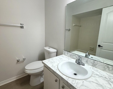 5646 Pinebay Circle S - Photo Thumbnail 12