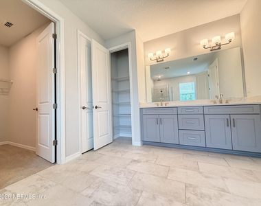 1352 Arklow Circle - Photo Thumbnail 14