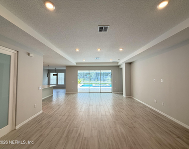 1352 Arklow Circle - Photo Thumbnail 3
