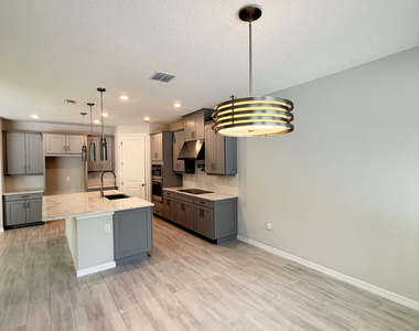 1352 Arklow Circle - Photo Thumbnail 6