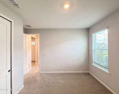1352 Arklow Circle - Photo Thumbnail 23