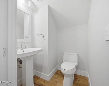 2310 Beach Boulevard - Photo Thumbnail 10