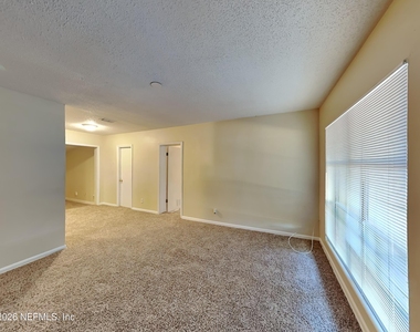 237 Blairmore Boulevard - Photo Thumbnail 3
