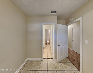 237 Blairmore Boulevard - Photo Thumbnail 11