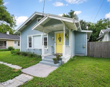 747 West Street - Photo Thumbnail 1