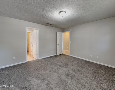 1883 Mackenzie Court S - Photo Thumbnail 6