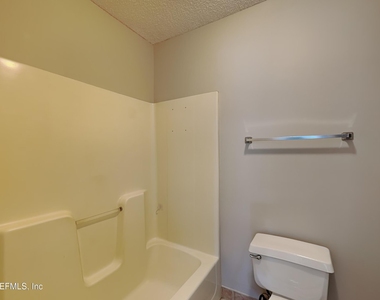 1883 Mackenzie Court S - Photo Thumbnail 8