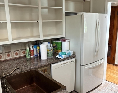 1343 Rensselaer Avenue - Photo Thumbnail 38