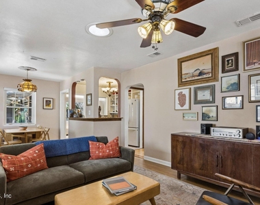 1343 Rensselaer Avenue - Photo Thumbnail 32