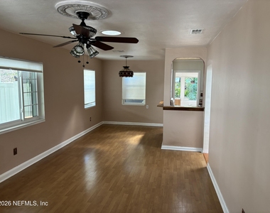 1343 Rensselaer Avenue - Photo Thumbnail 28