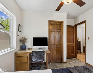 1343 Rensselaer Avenue - Photo Thumbnail 21