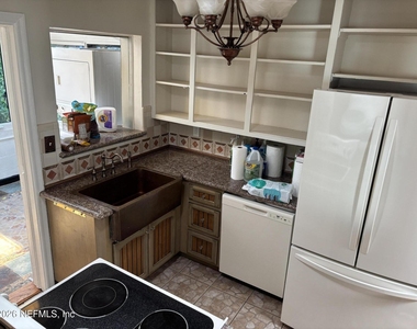 1343 Rensselaer Avenue - Photo Thumbnail 35