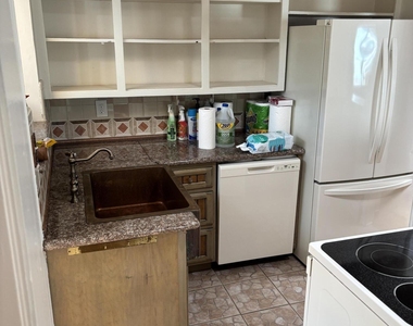 1343 Rensselaer Avenue - Photo Thumbnail 34