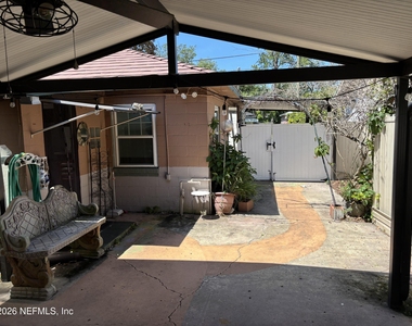 1343 Rensselaer Avenue - Photo Thumbnail 44