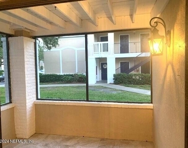 805 Boardwalk Drive - Photo Thumbnail 19