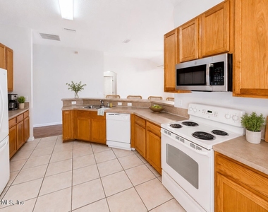893 Oak Arbor Circle - Photo Thumbnail 3
