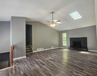 4115 Cranwood Drive - Photo Thumbnail 3