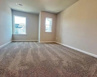 1297 Fern Ridge Court - Photo Thumbnail 11