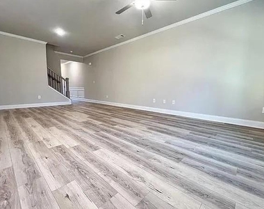 1297 Fern Ridge Court - Photo Thumbnail 6