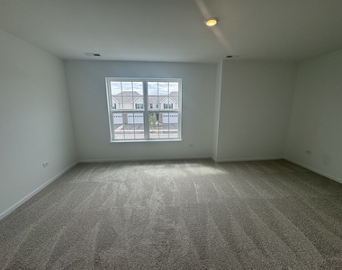 7725 Nightshade Lane - Photo Thumbnail 15
