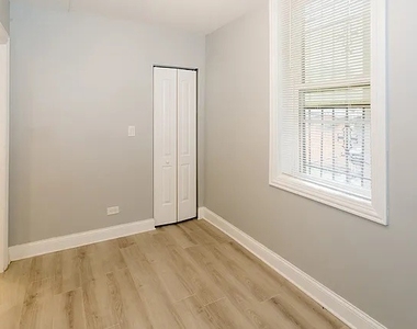 834 N Mozart Street - Photo Thumbnail 10