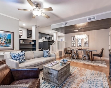 985 Ponce De Leon Avenue Ne - Photo Thumbnail 1
