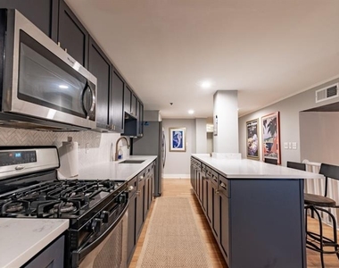 985 Ponce De Leon Avenue Ne - Photo Thumbnail 13