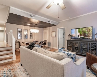 985 Ponce De Leon Avenue Ne - Photo Thumbnail 3