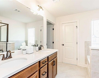 40 Caison Drive - Photo Thumbnail 17